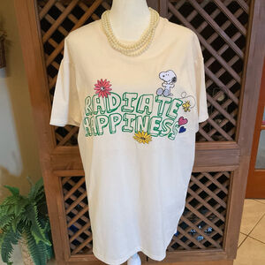 Snoopy Radiate Happiness Embroidered Womens XL tee